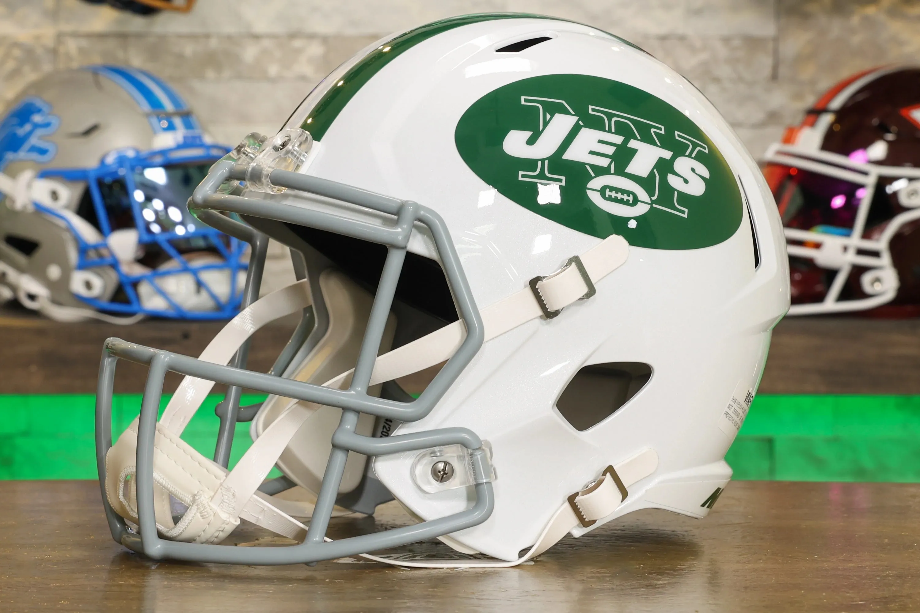 New York Jets Riddell Speed Display Helmet - Classic White Alternate