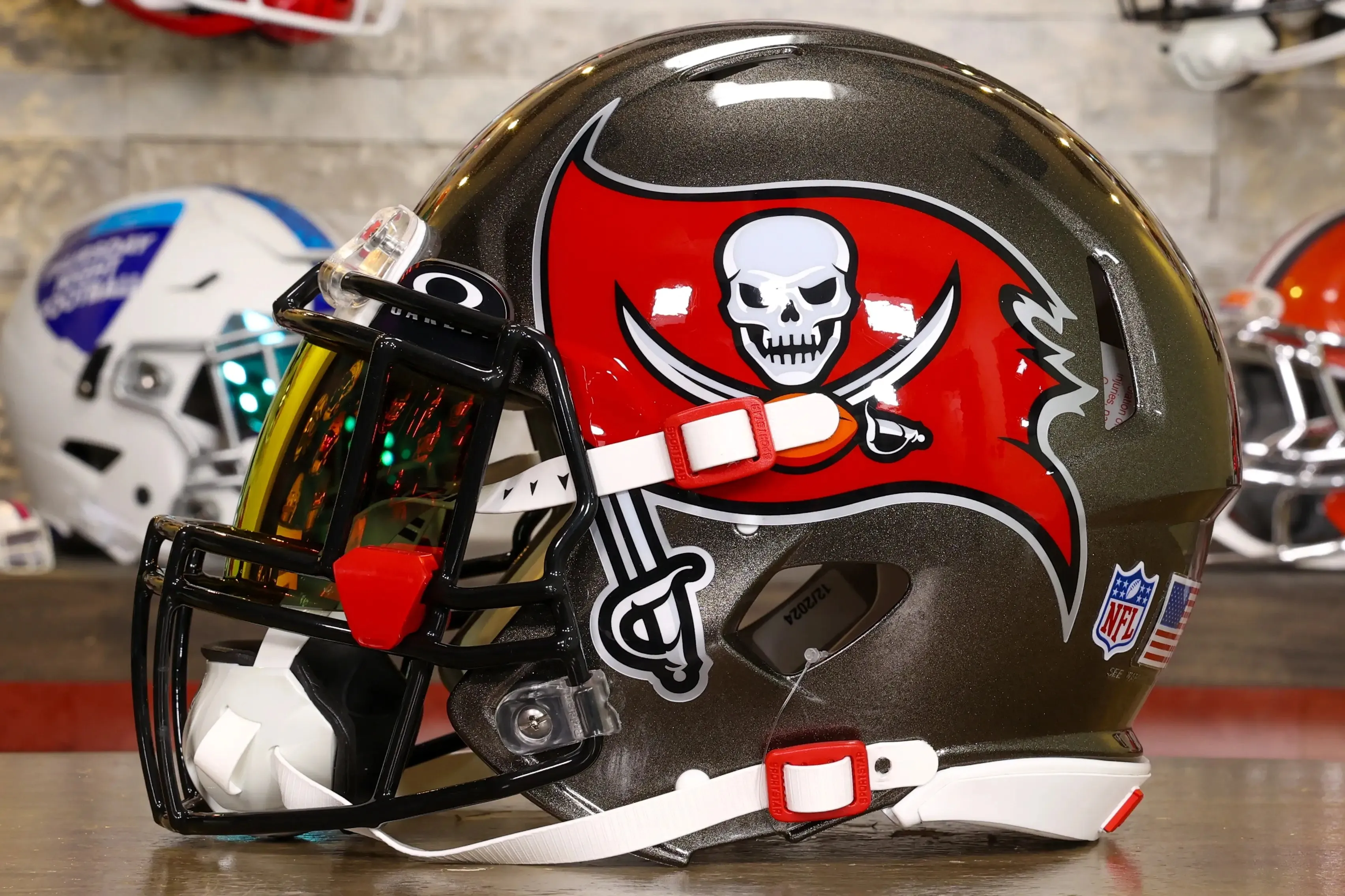 Tampa Bay Buccaneers Riddell Speed Authentic Helmet - GG Edition
