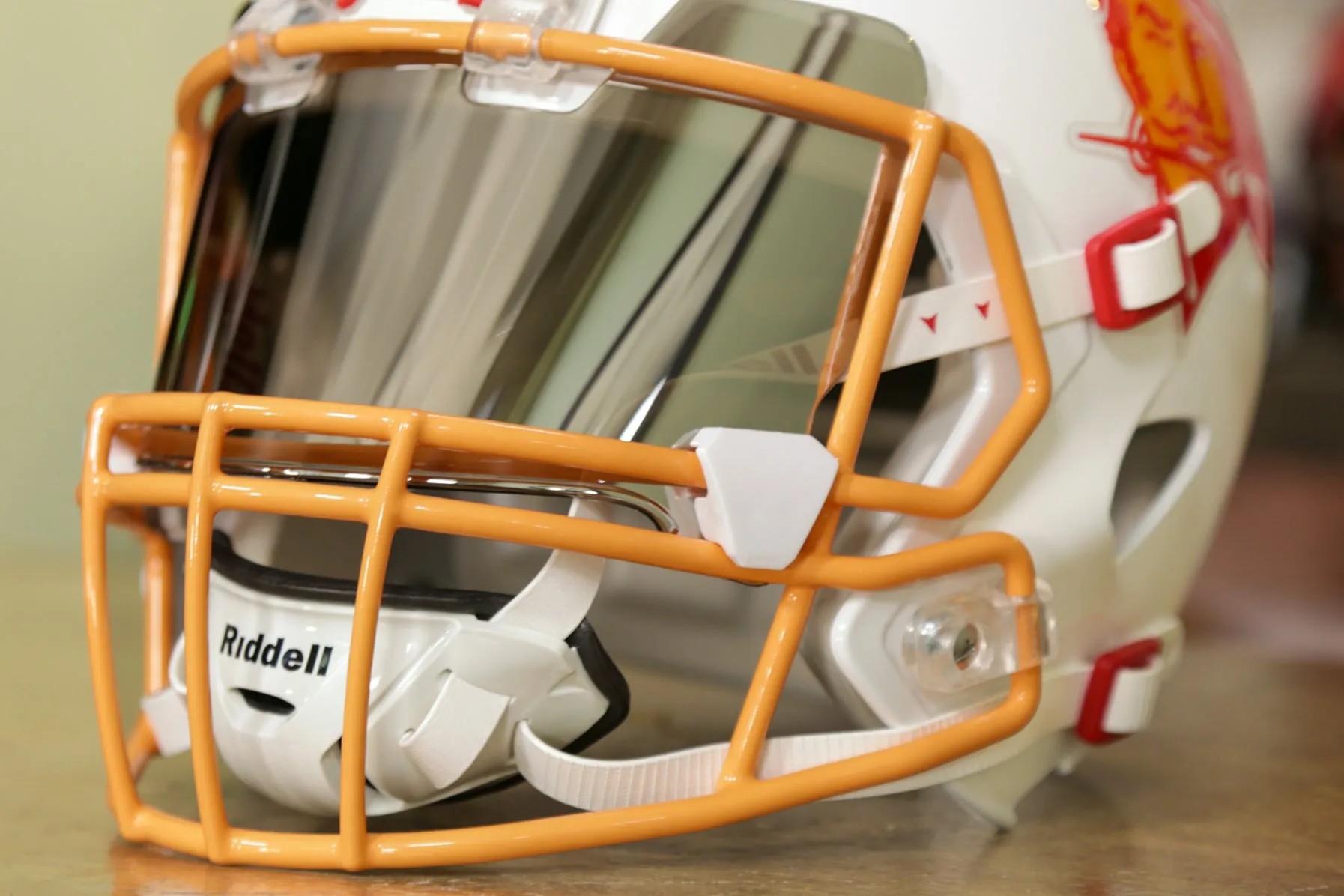 Tampa Bay Buccaneers Riddell Speed Display Helmet - GG Edition 00287