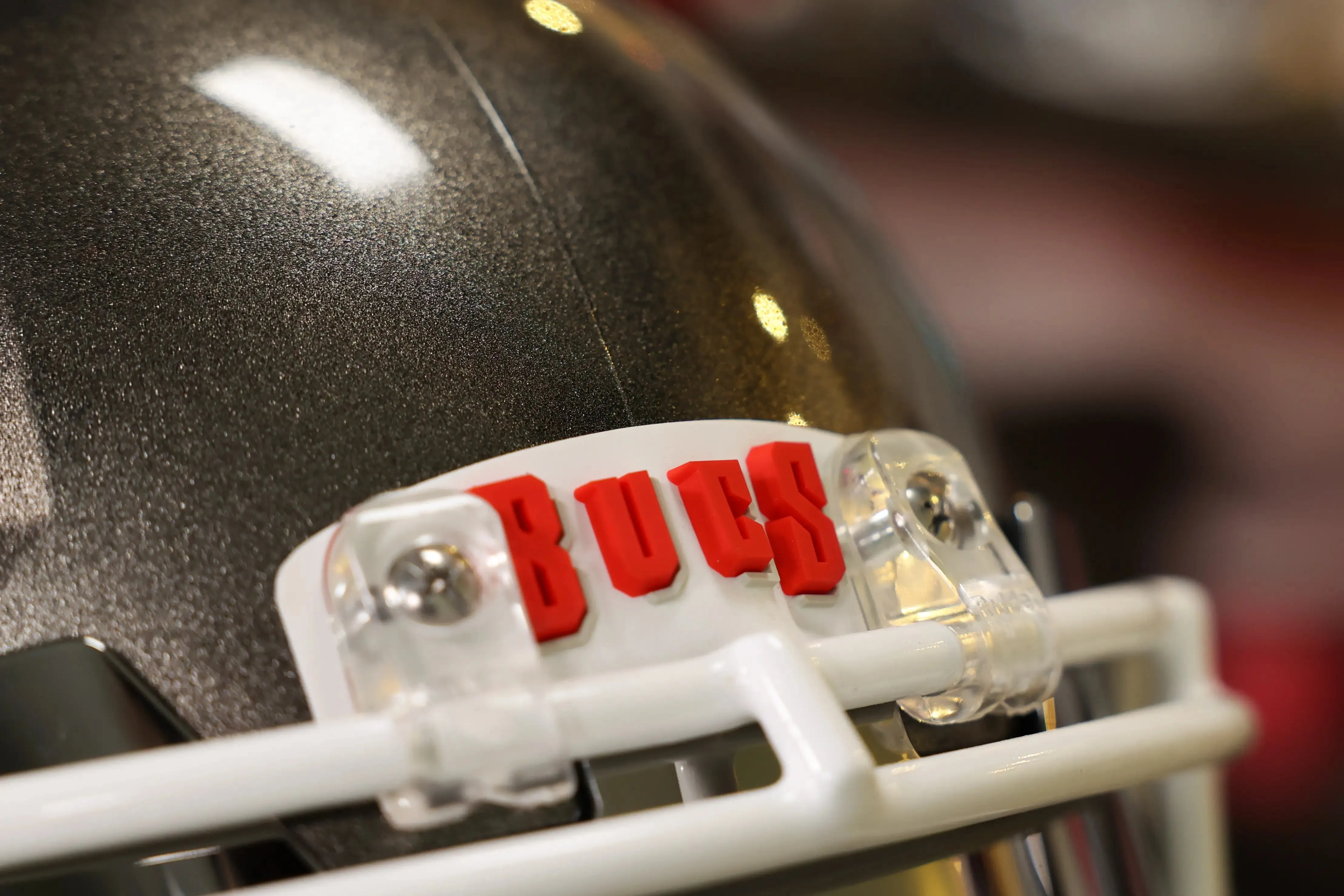 Tampa Bay Buccaneers Riddell Speed Display Helmet - GG Edition