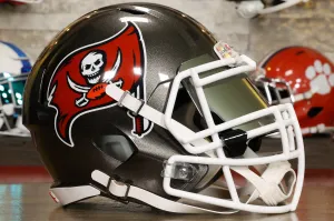Tampa Bay Buccaneers Riddell Speed Display Helmet - GG Edition