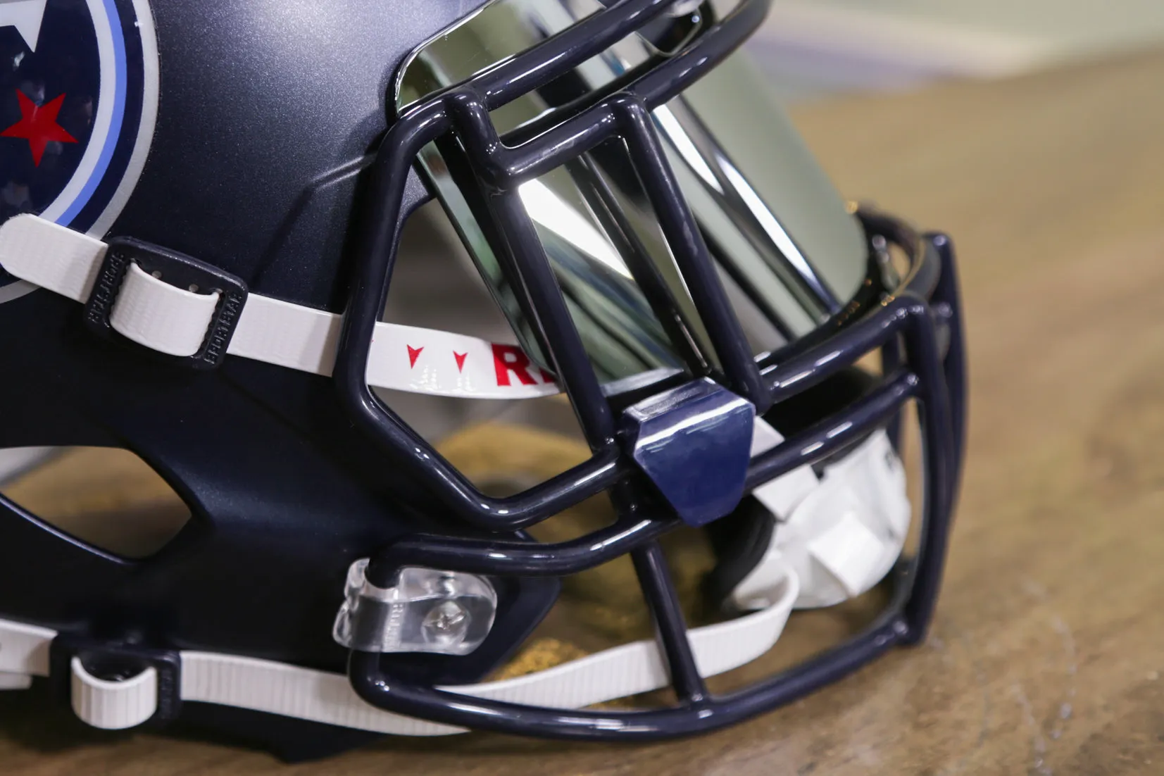 Tennessee Titans Riddell Speed Display Helmet - GG Edition 00284