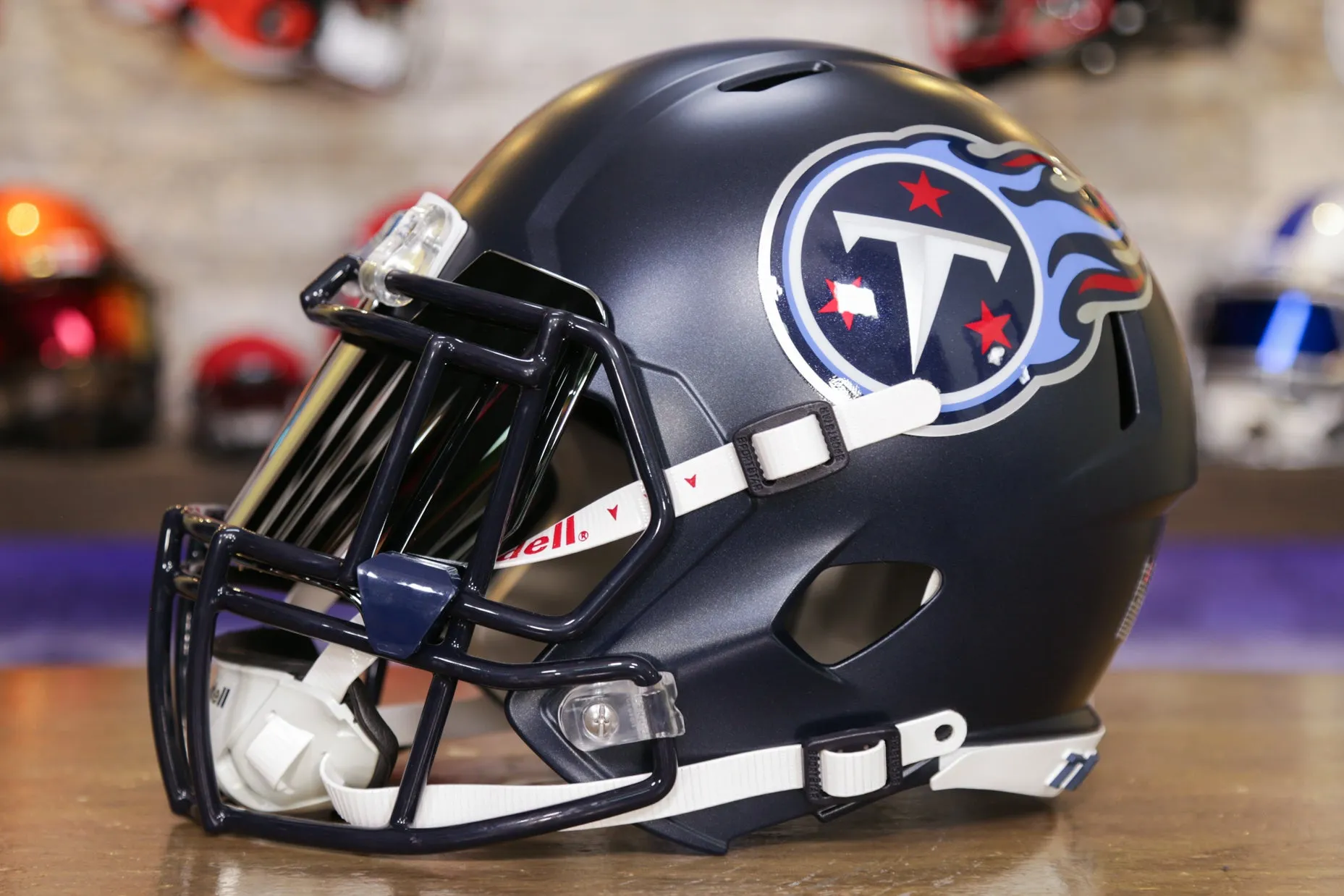 Tennessee Titans Riddell Speed Display Helmet - GG Edition 00284