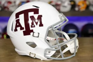Texas A&M Aggies Riddell Speed Display Helmet - White