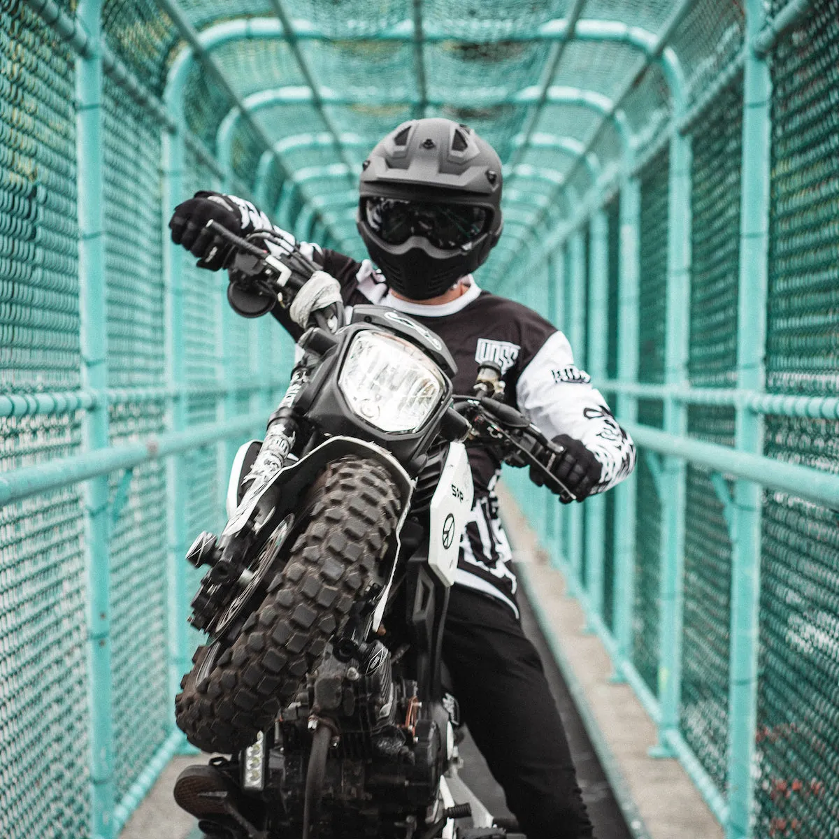 Voss 350 Gromski Matte Black