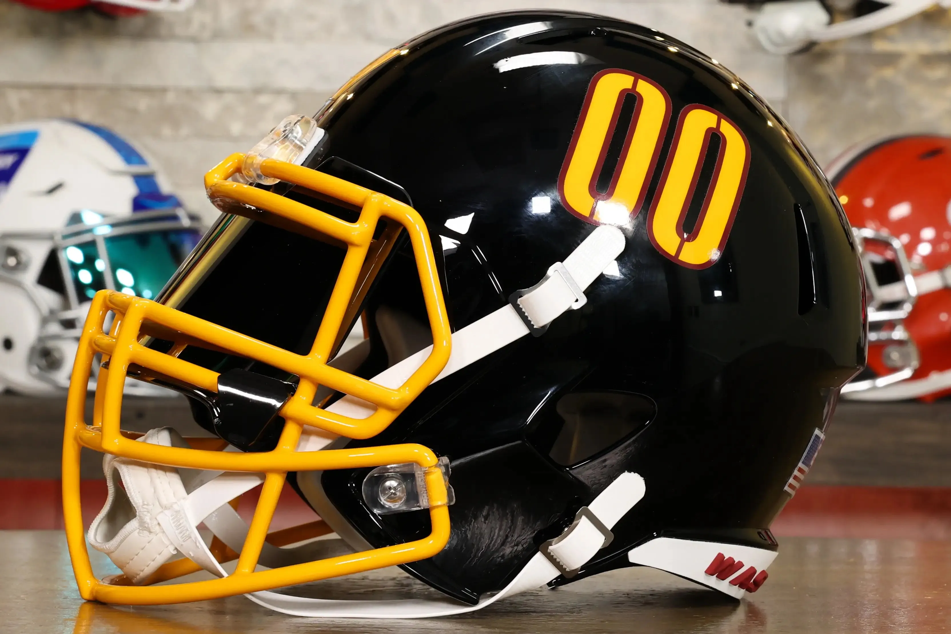 Washington Commanders Riddell Speed Display Helmet - GG Edition