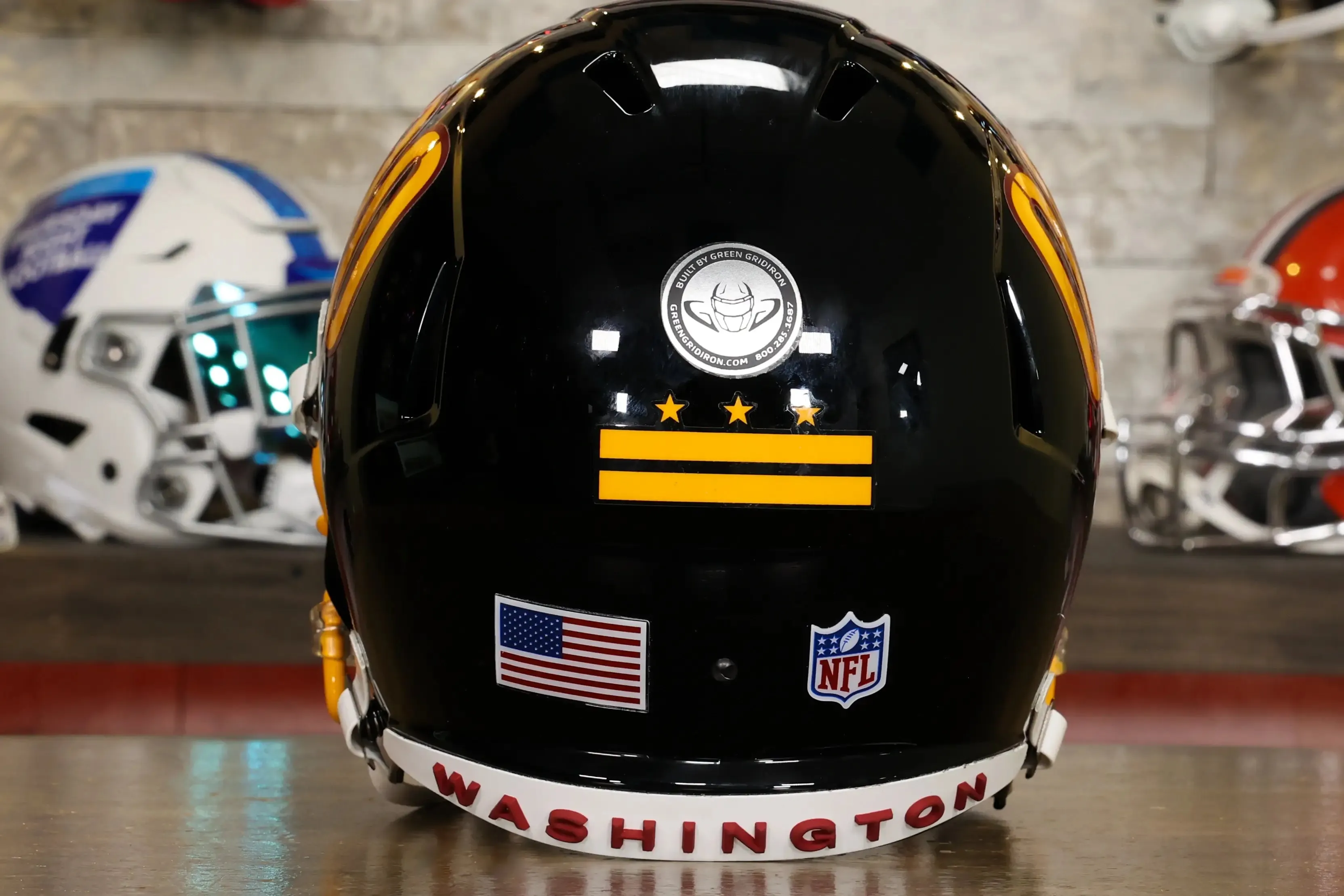 Washington Commanders Riddell Speed Display Helmet - GG Edition