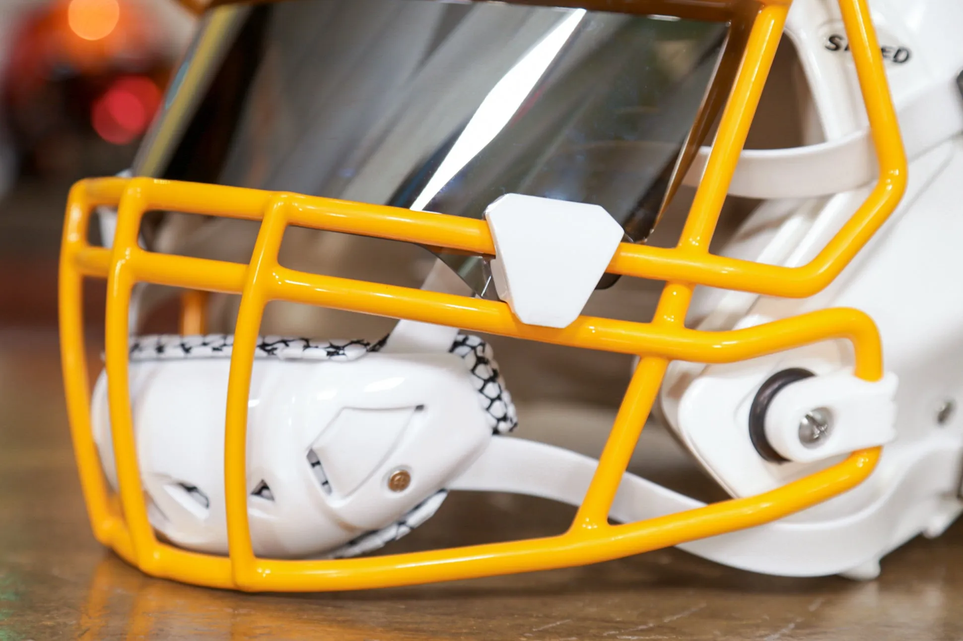 Wyoming Cowboys Riddell Speed Authentic Helmet - GG Edition 00267